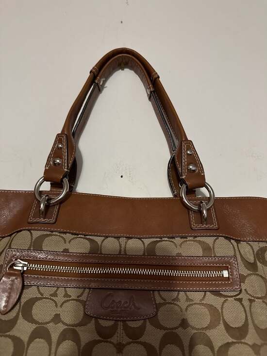 Coach - Picture 4 of 8